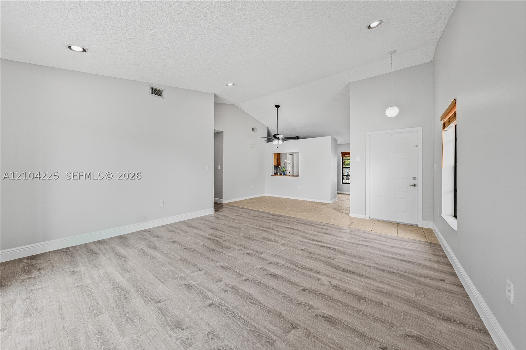 13740 Oak Ridge Dr