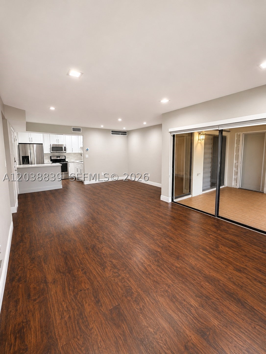 20005 NE 3rd Ct 8, Miami FL 33179
