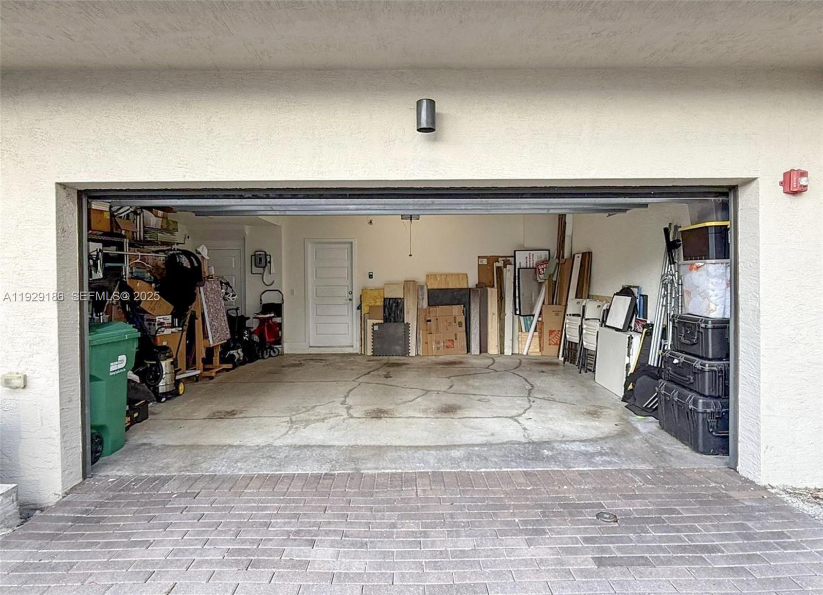 DOWNTOWN DORAL SOUTH PHAS - Residential