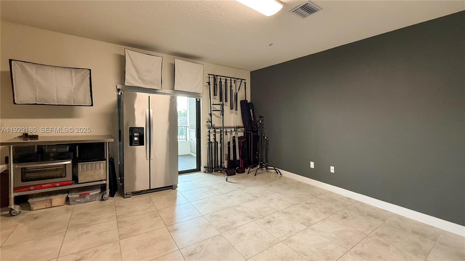 DOWNTOWN DORAL SOUTH PHAS - Residential