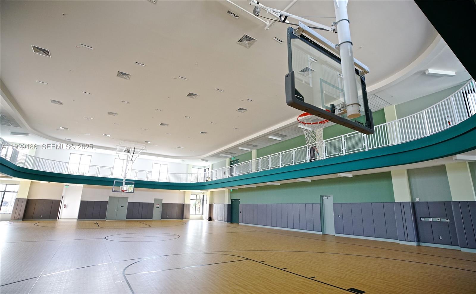 DOWNTOWN DORAL SOUTH PHAS - Residential