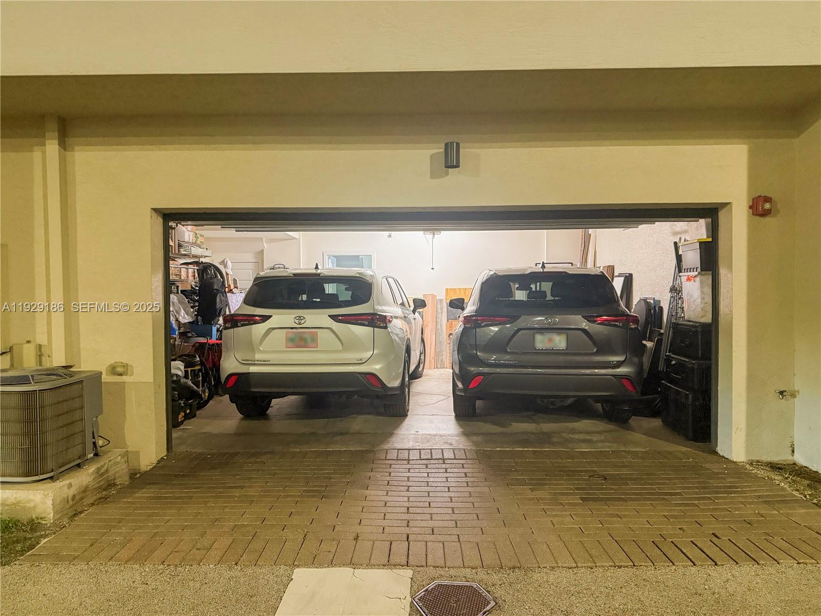 DOWNTOWN DORAL SOUTH PHAS - Residential