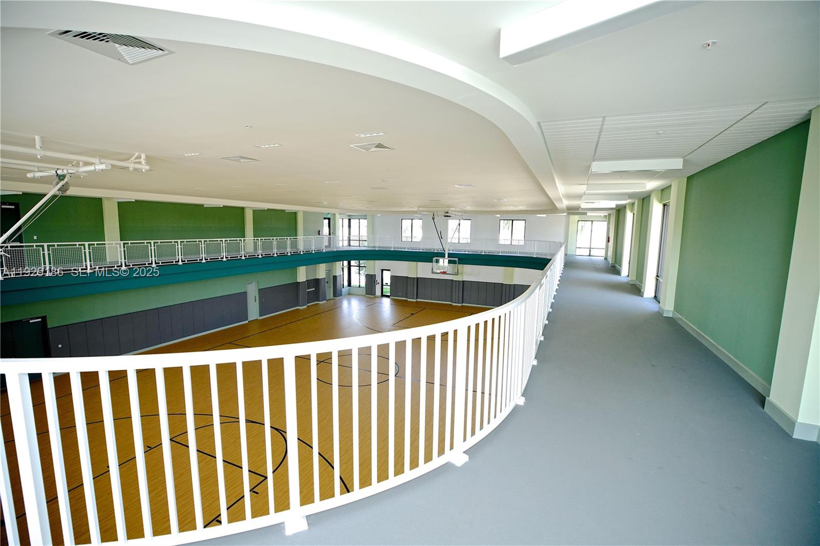 DOWNTOWN DORAL SOUTH PHAS - Residential