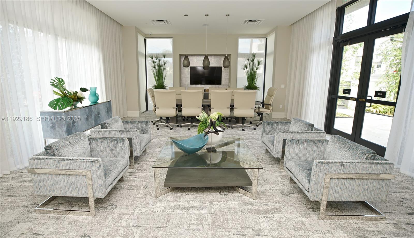 DOWNTOWN DORAL SOUTH PHAS - Residential