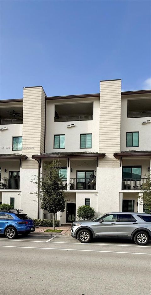 Photo of 4654 NW 84th Ave, Doral, FL 33166 (MLS # A11929186)