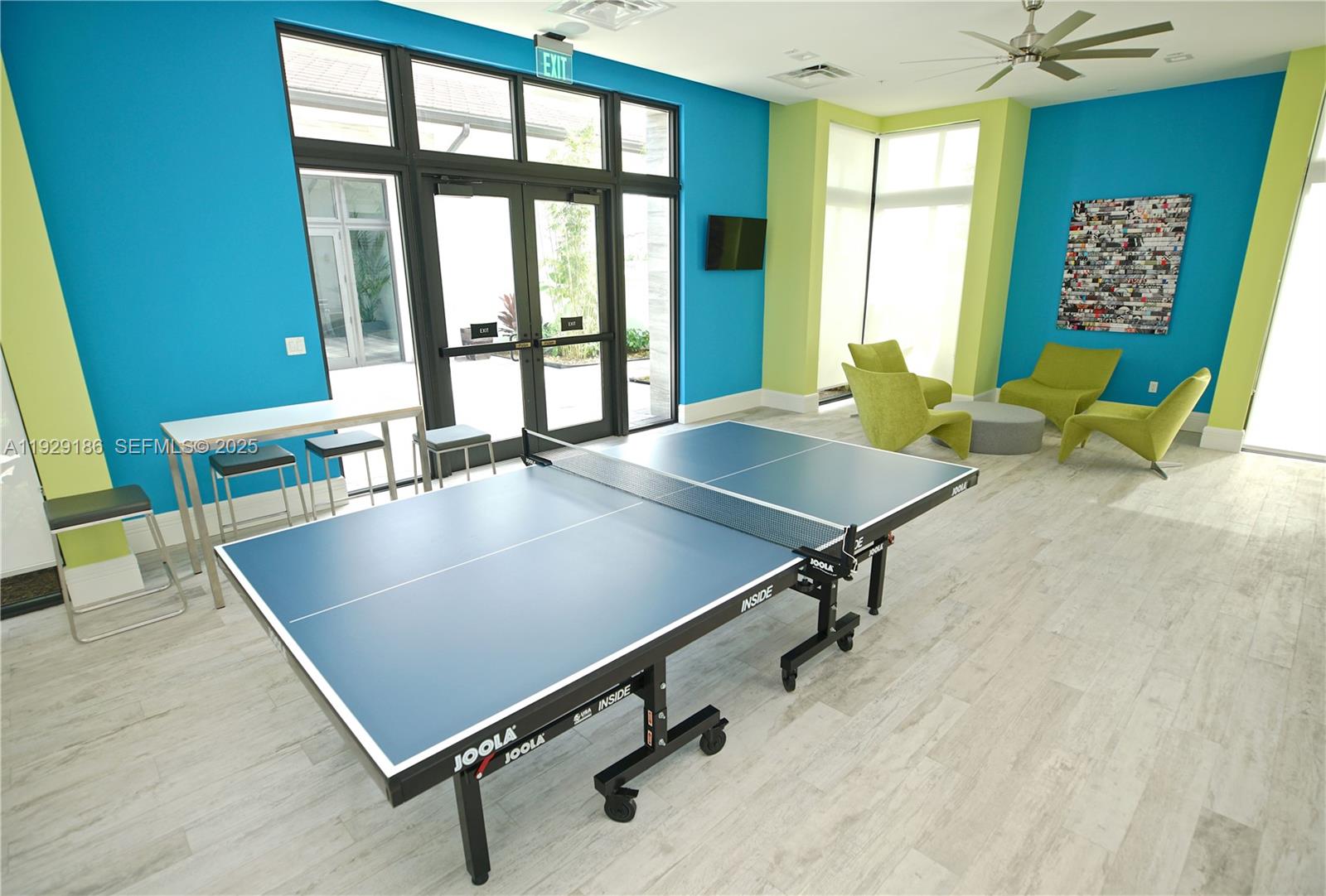 DOWNTOWN DORAL SOUTH PHAS - Residential