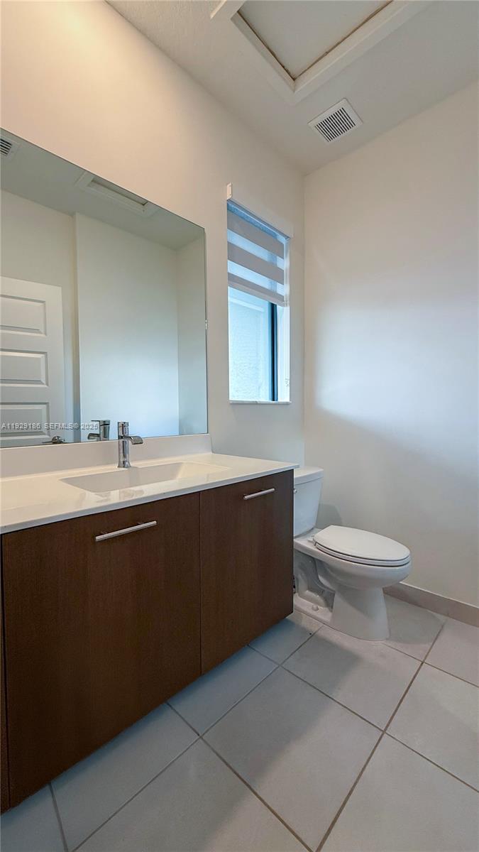 DOWNTOWN DORAL SOUTH PHAS - Residential