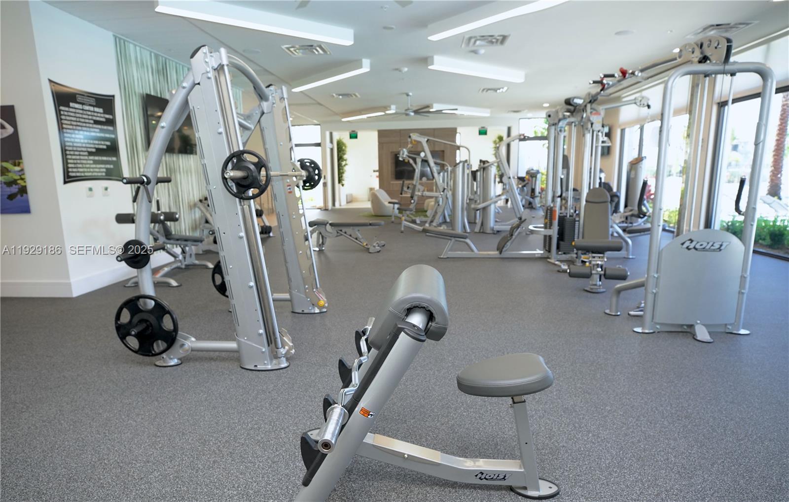 DOWNTOWN DORAL SOUTH PHAS - Residential