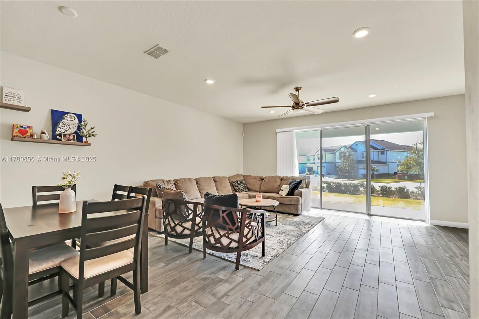 SOMERSET XINGS TR F REP - Residential