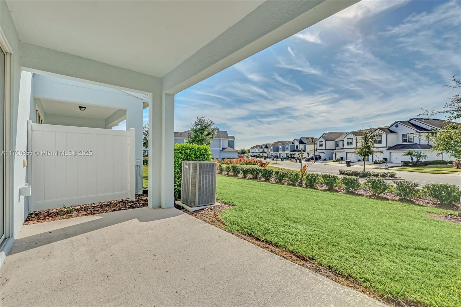 SOMERSET XINGS TR F REP - Residential