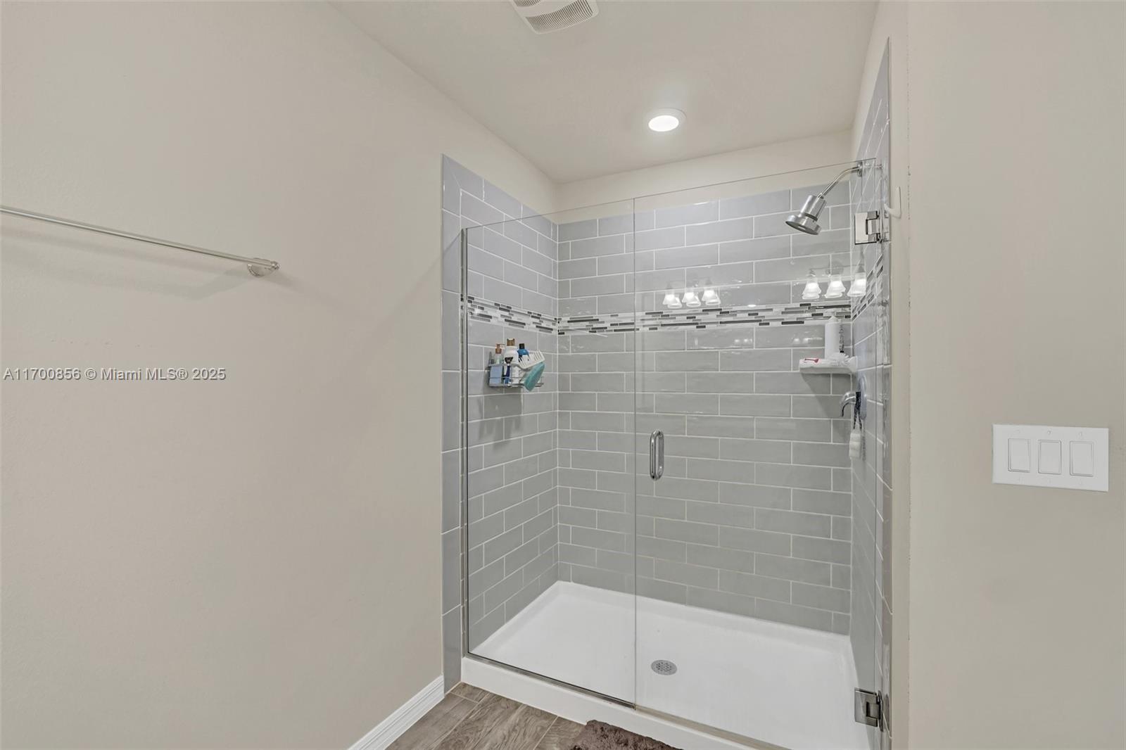 SOMERSET XINGS TR F REP - Residential