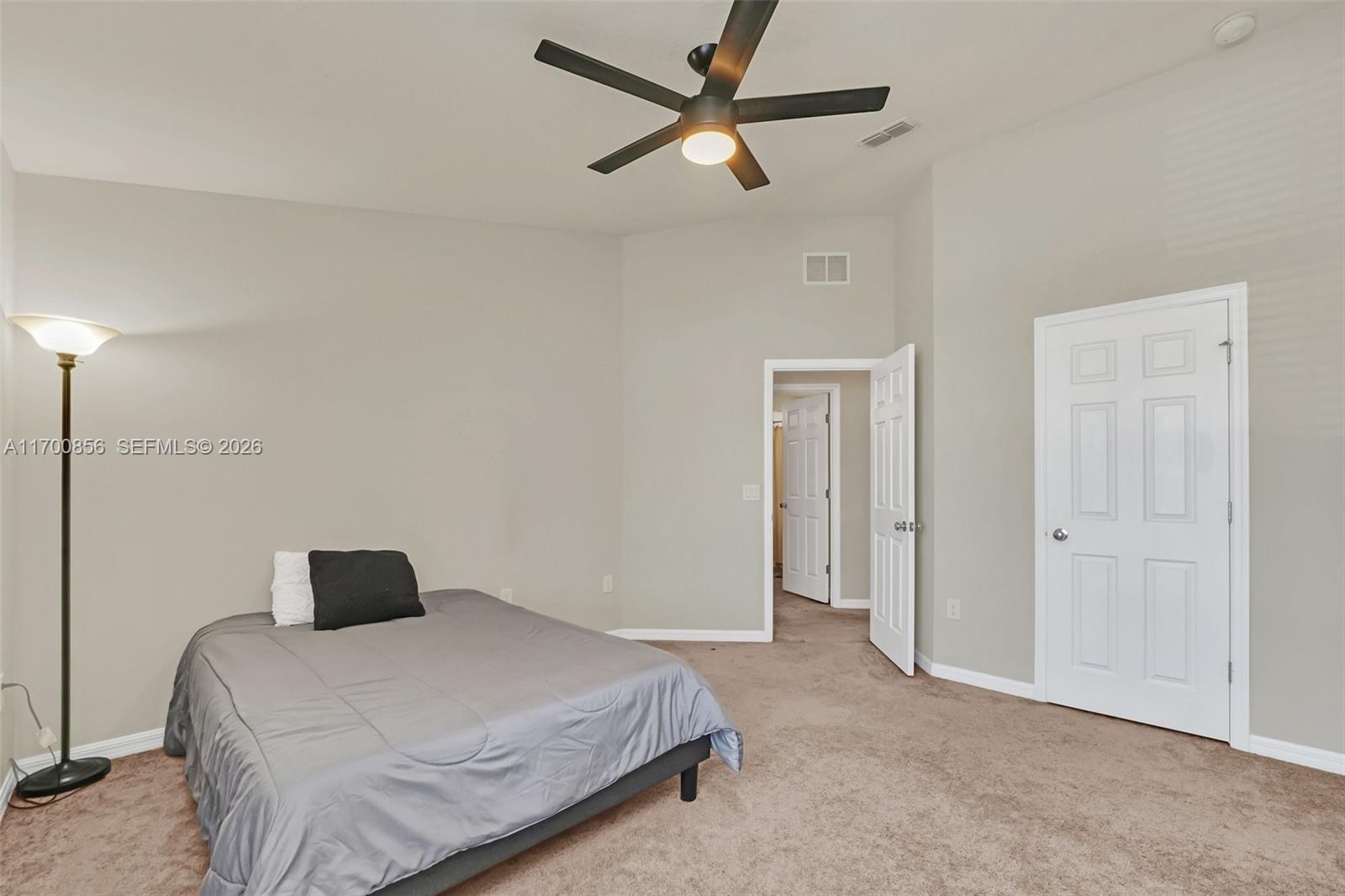 SOMERSET XINGS TR F REP - Residential