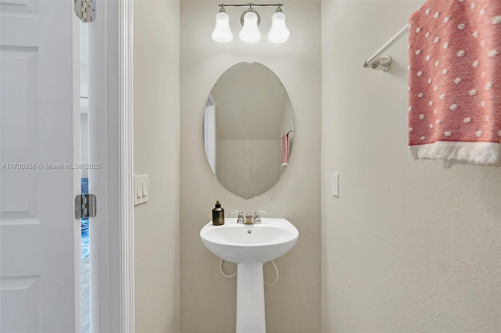 SOMERSET XINGS TR F REP - Residential