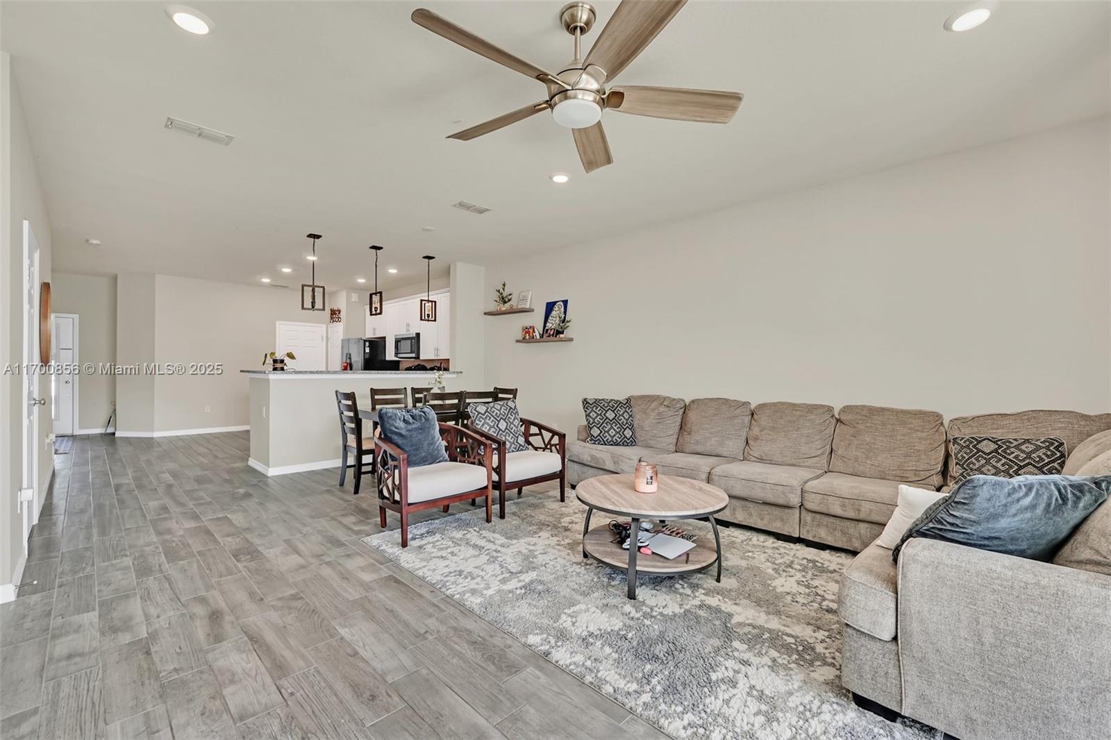 SOMERSET XINGS TR F REP - Residential