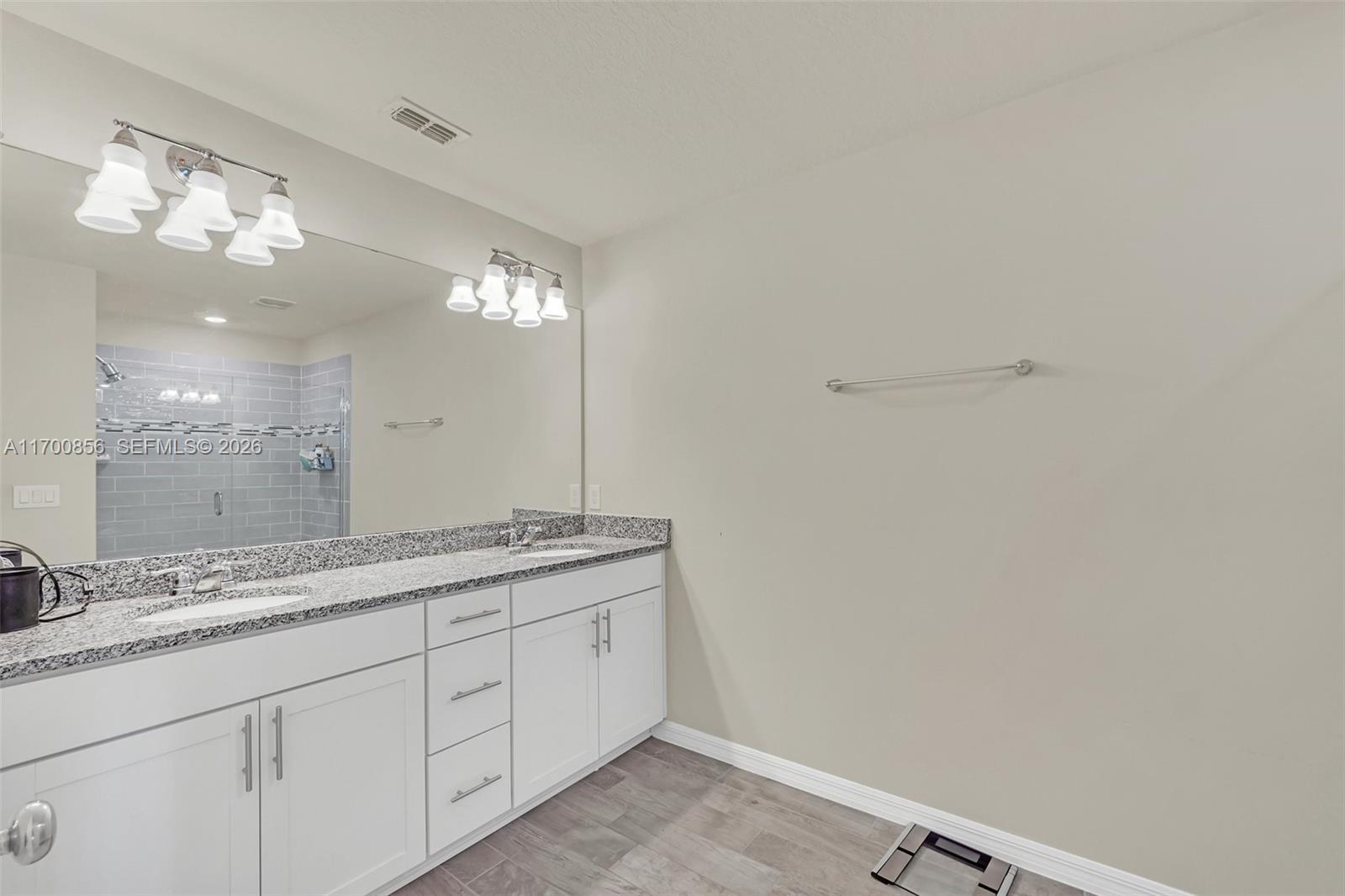 SOMERSET XINGS TR F REP - Residential