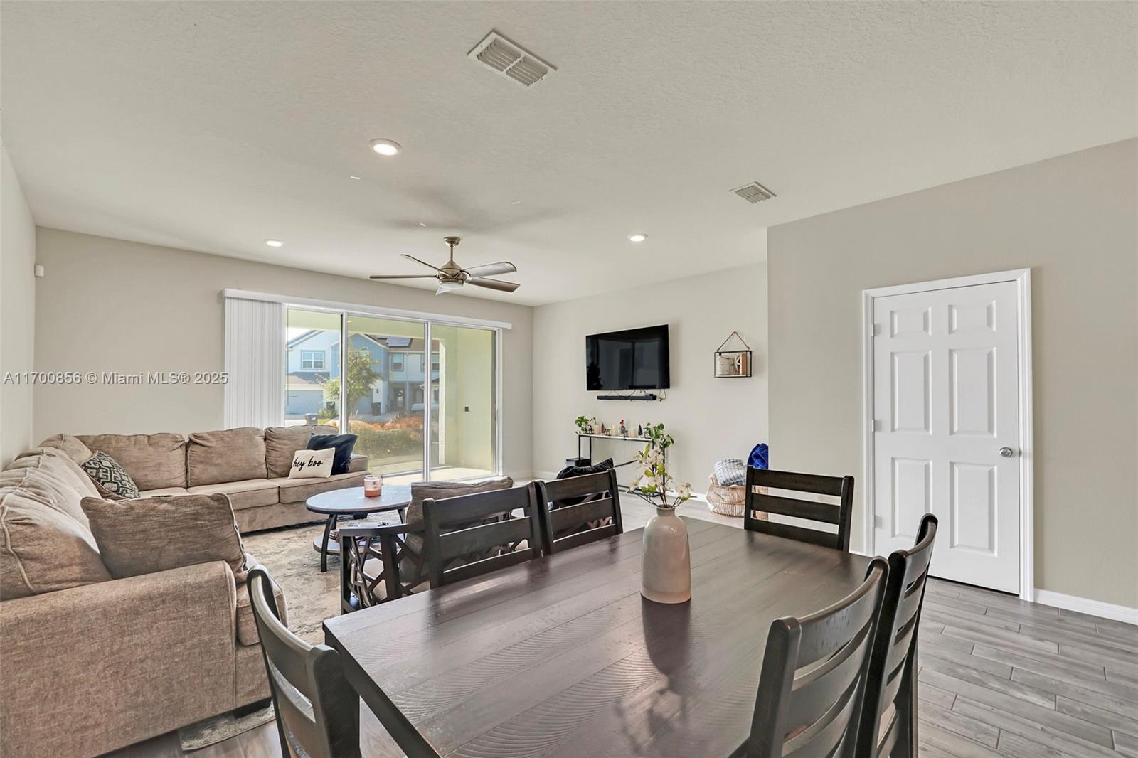 SOMERSET XINGS TR F REP - Residential