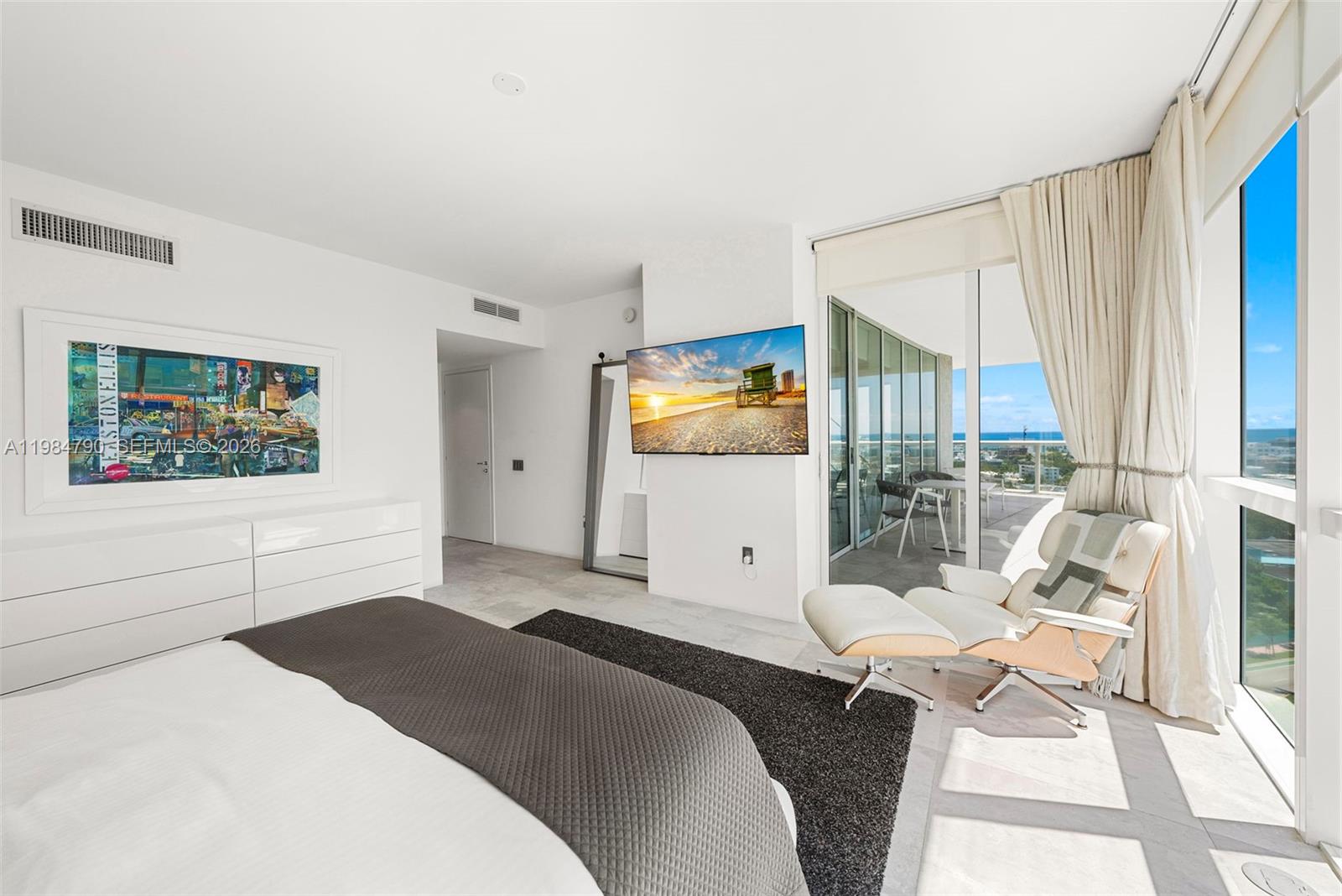 ICON SOUTH BEACH - Residential Lease