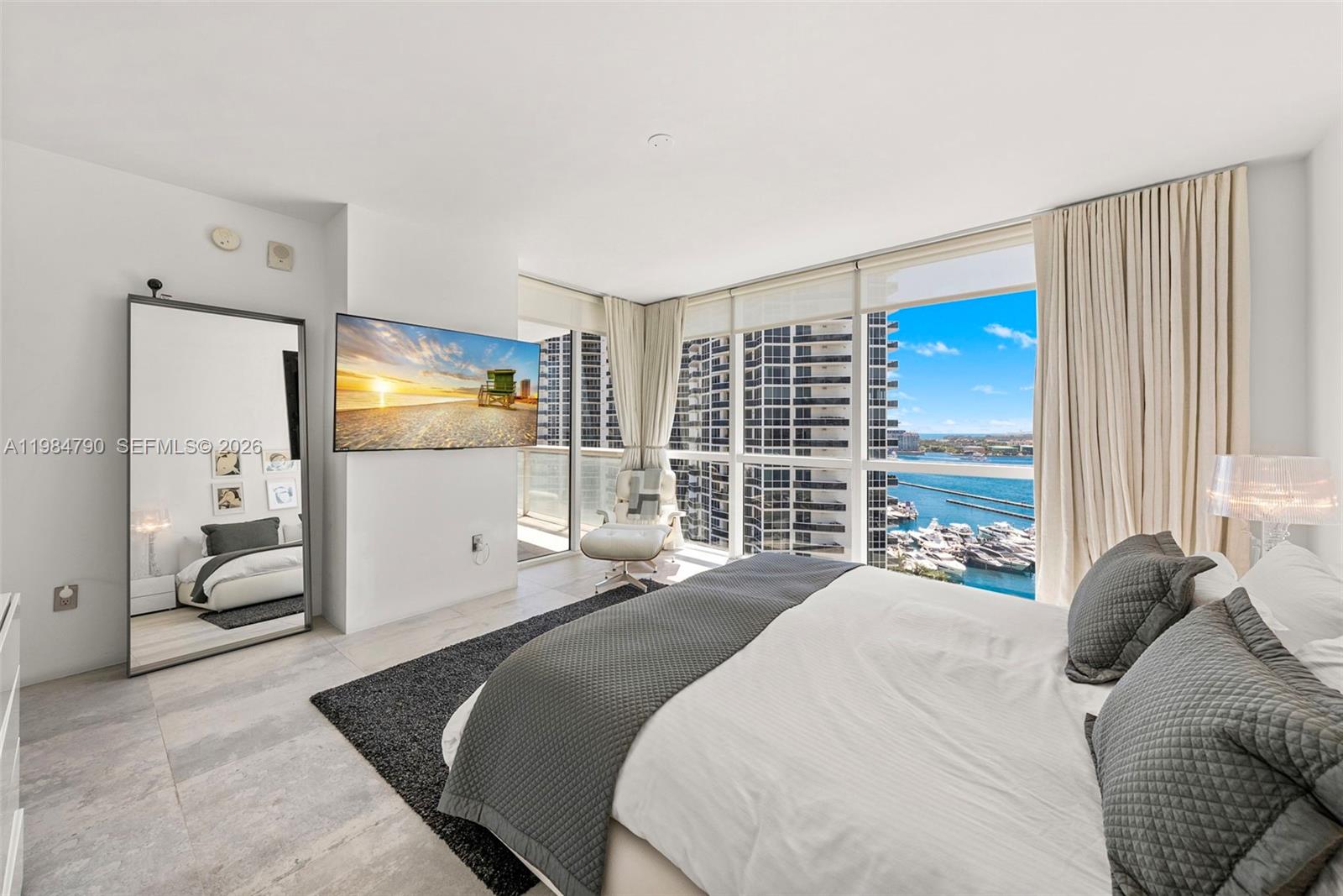 ICON SOUTH BEACH - Residential Lease