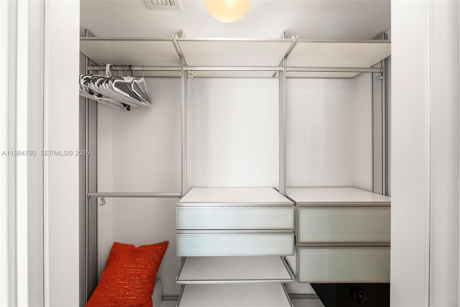 ICON SOUTH BEACH - Residential Lease