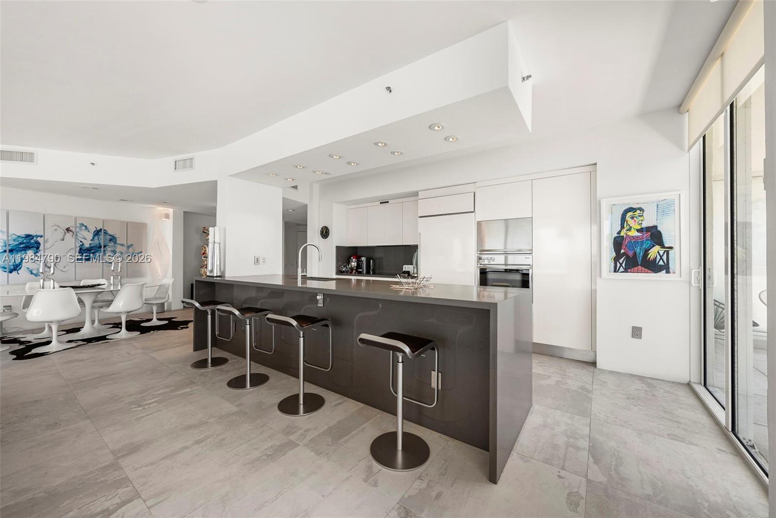 ICON SOUTH BEACH - Residential Lease