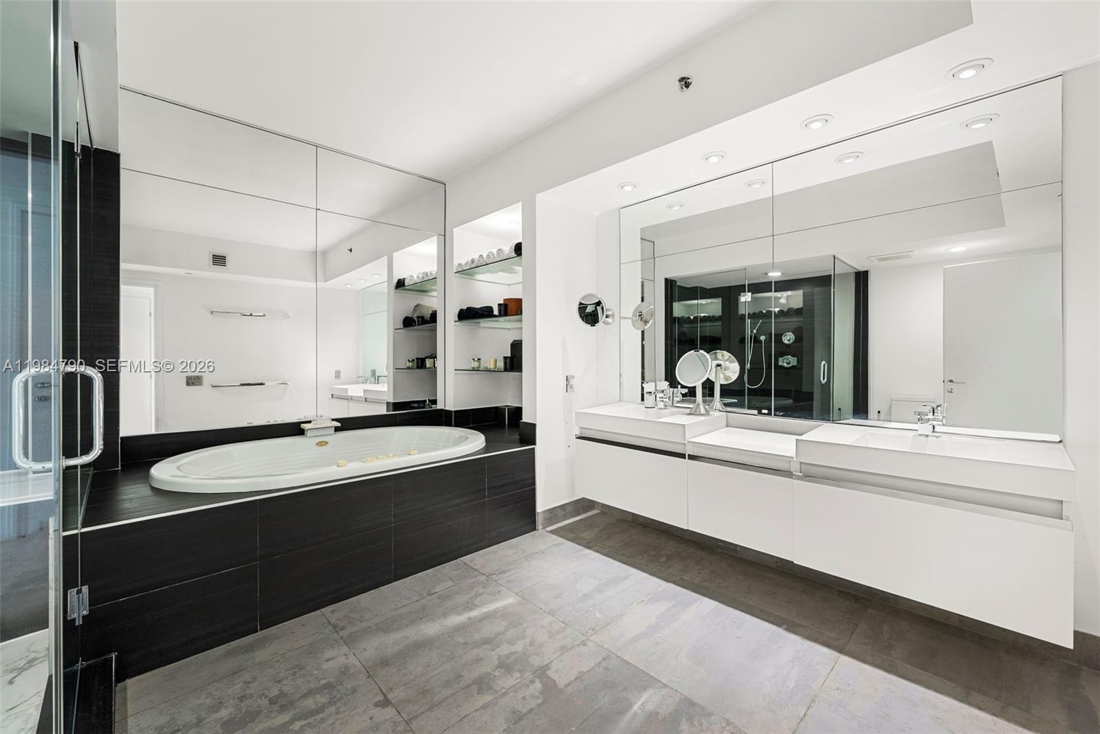 ICON SOUTH BEACH - Residential Lease