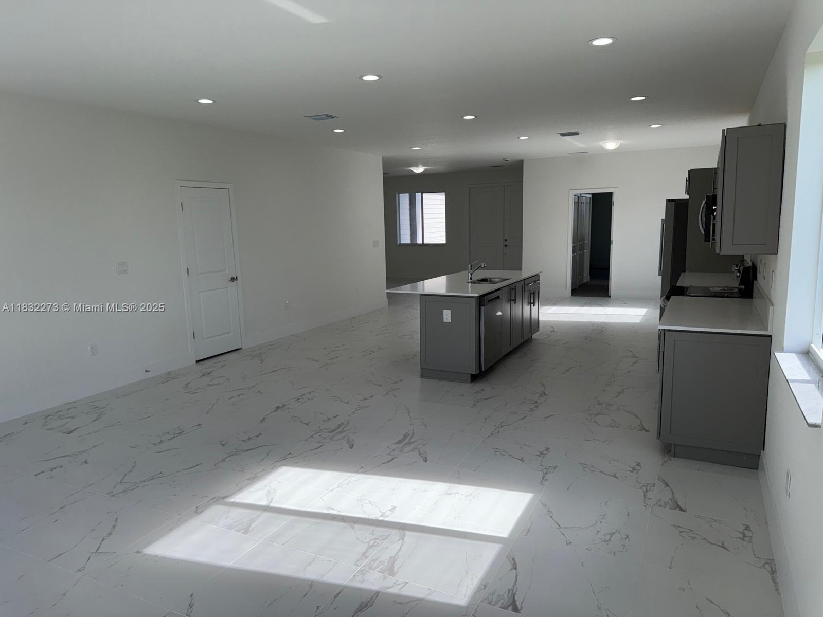 MIAMI LAND AND DEVELOPMEN - Residential