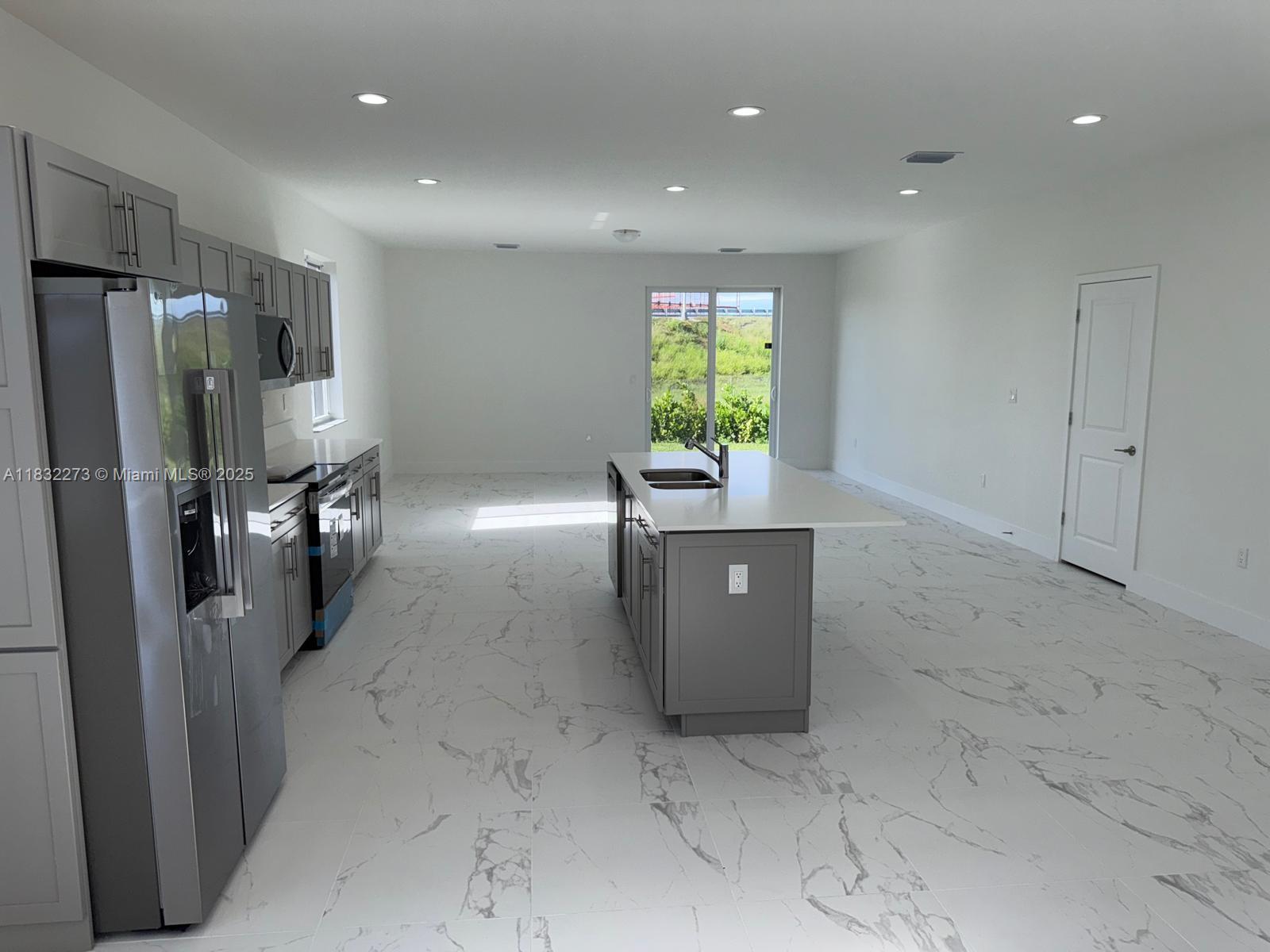 MIAMI LAND AND DEVELOPMEN - Residential