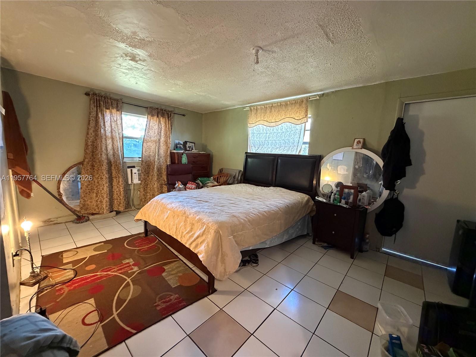 BROWARD ESTATES SEC 2 - Residential