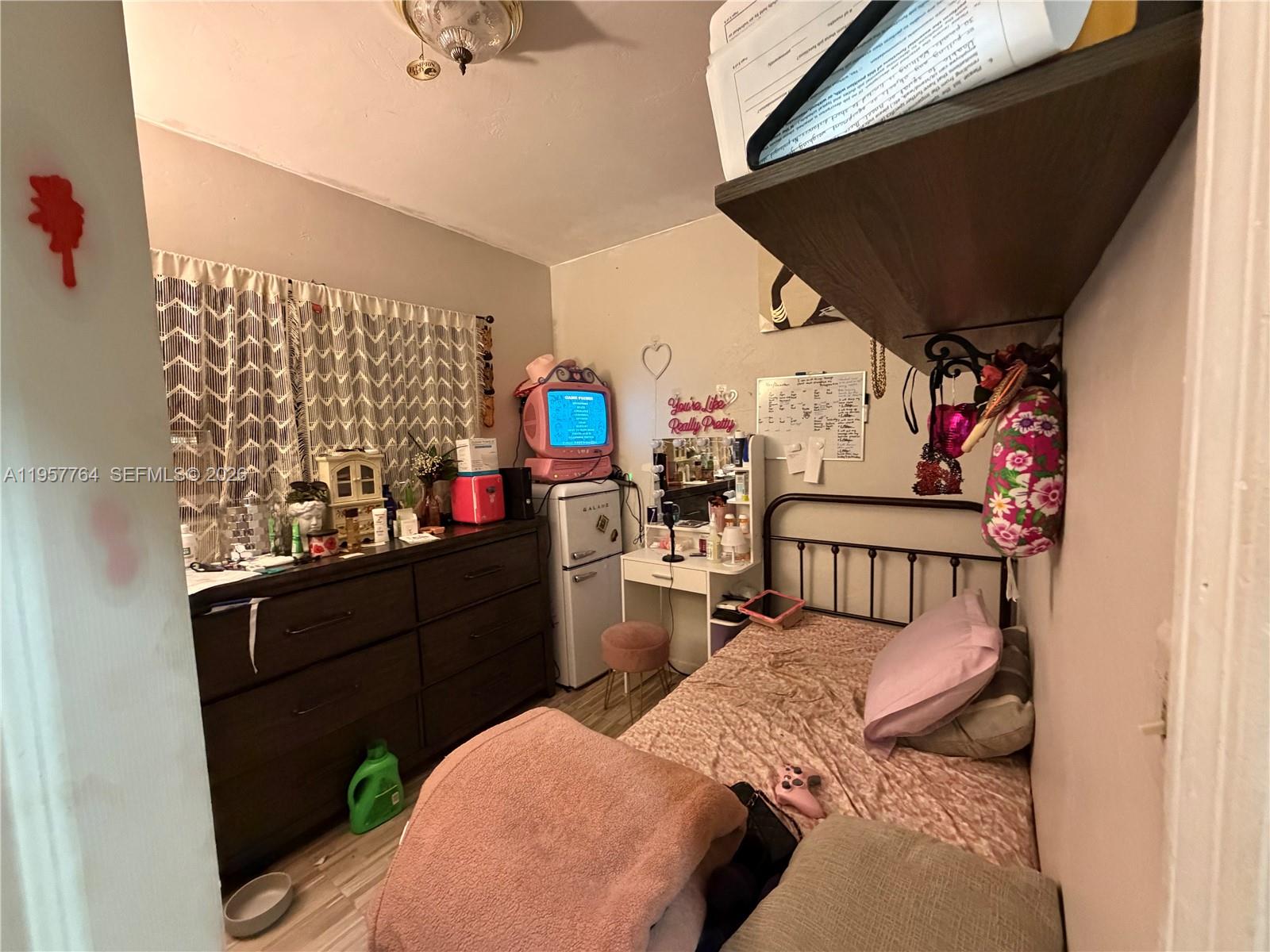 BROWARD ESTATES SEC 2 - Residential