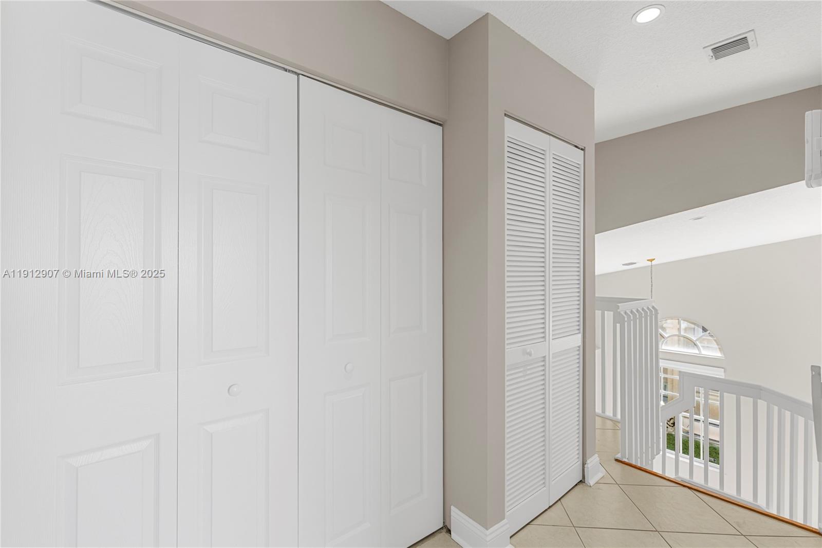 TOWNGATE - Residential Lease