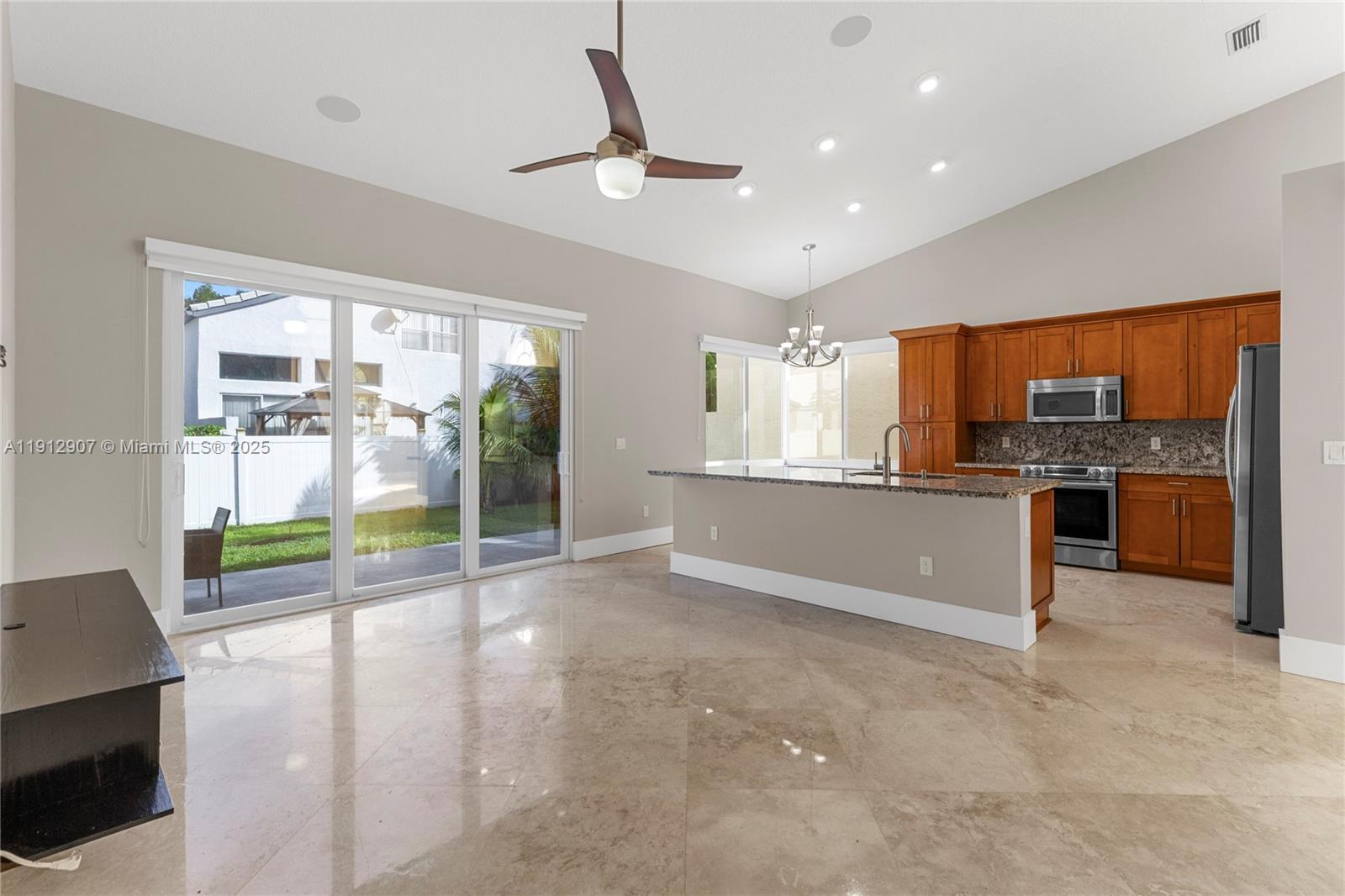 TOWNGATE - Residential Lease