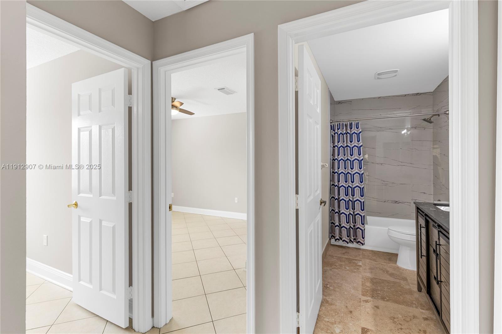 TOWNGATE - Residential Lease