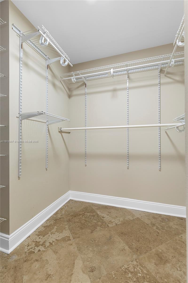 TOWNGATE - Residential Lease