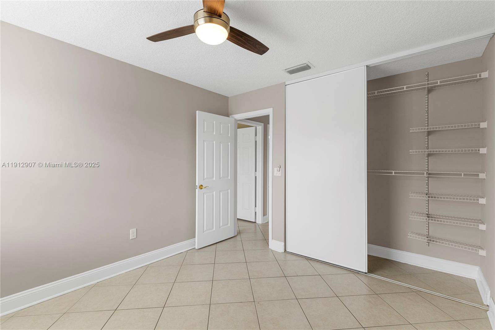 TOWNGATE - Residential Lease