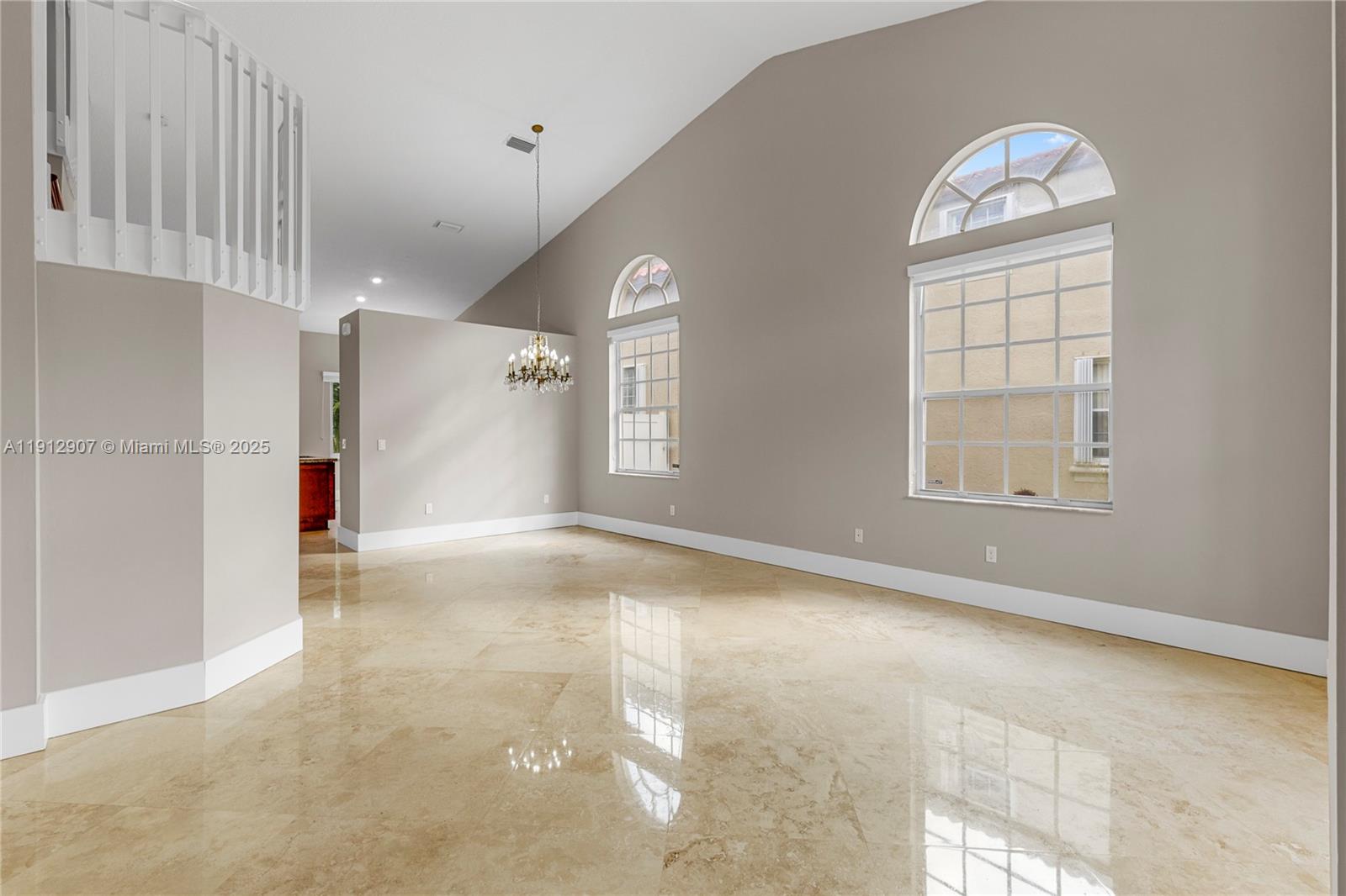 TOWNGATE - Residential Lease