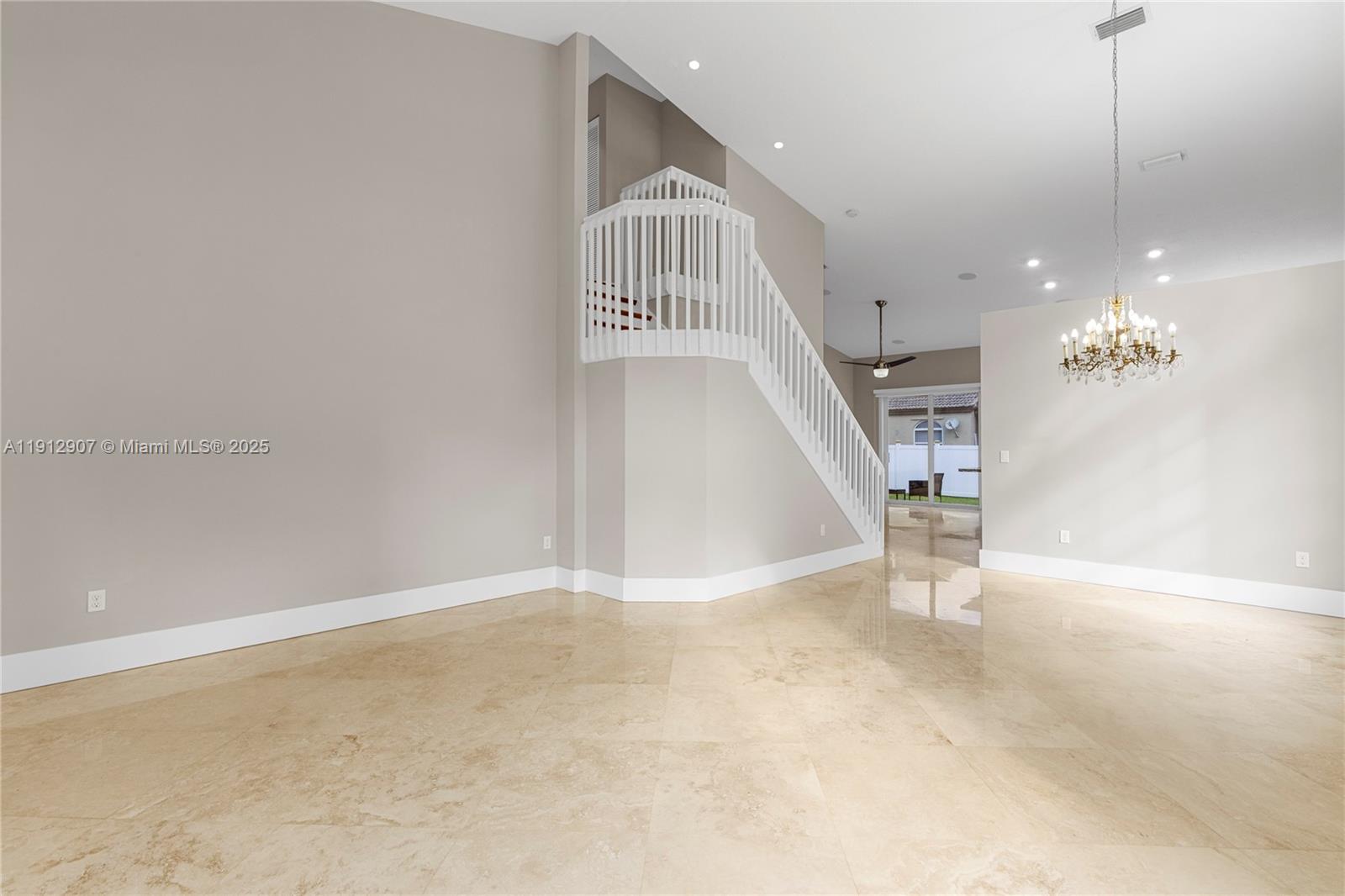 TOWNGATE - Residential Lease