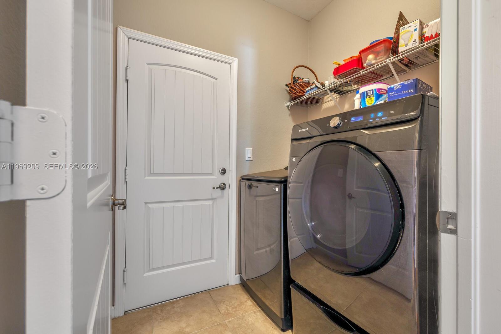 REDLAND REEF - Residential