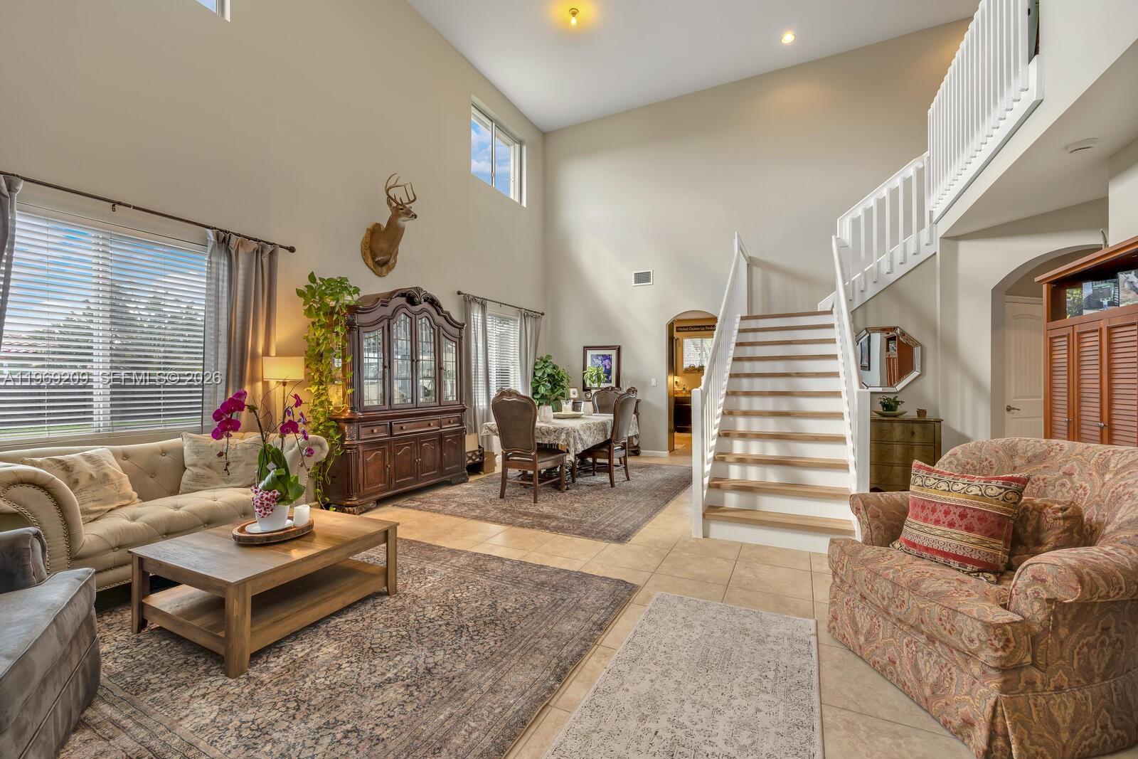 REDLAND REEF - Residential