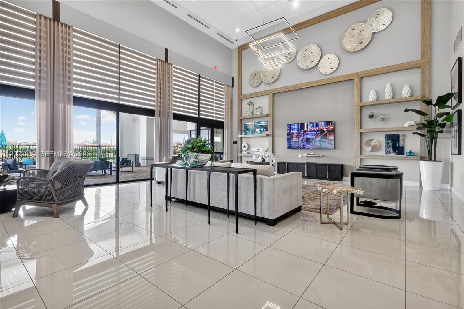 AQUABELLA - Residential