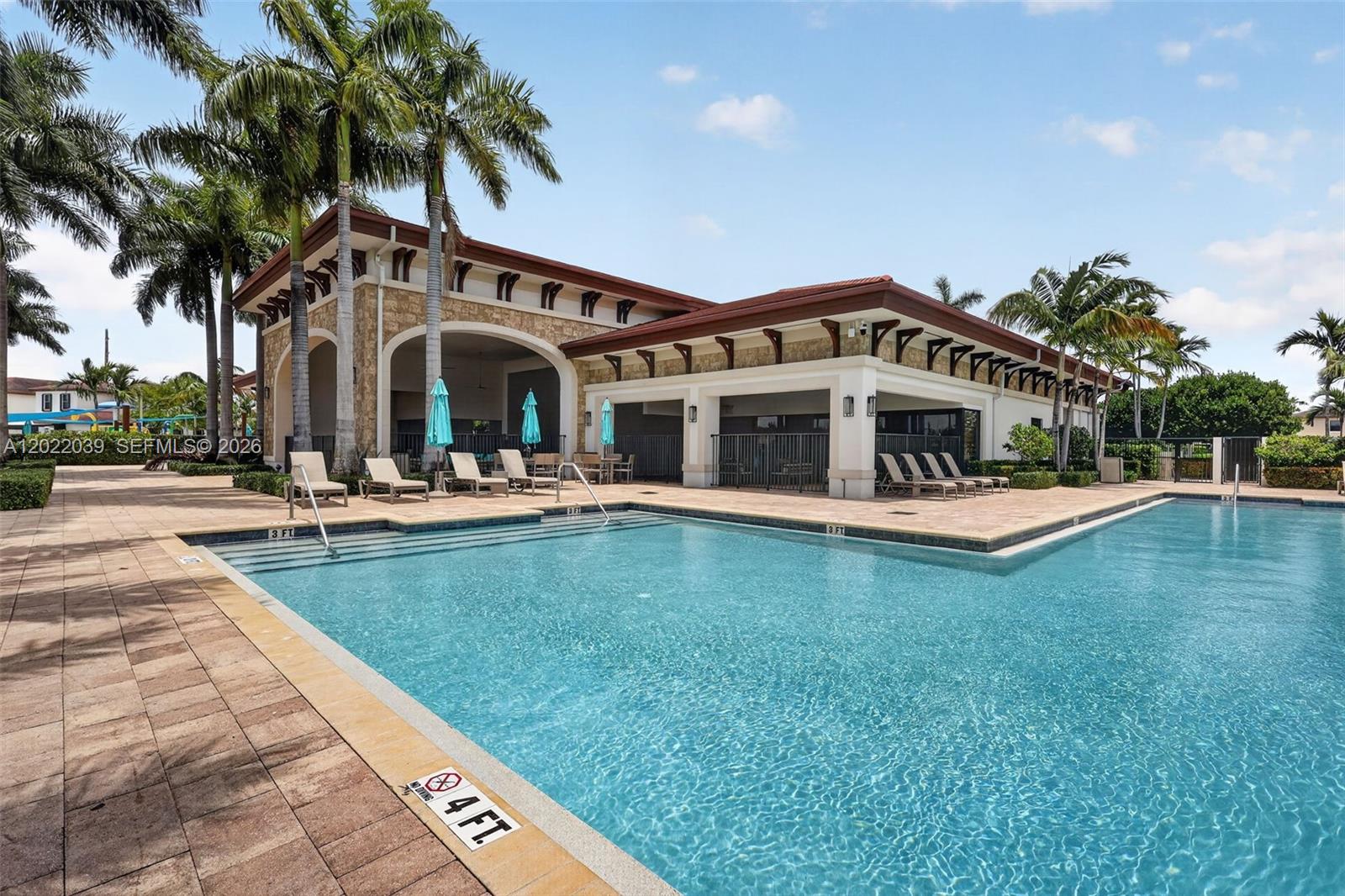 AQUABELLA - Residential