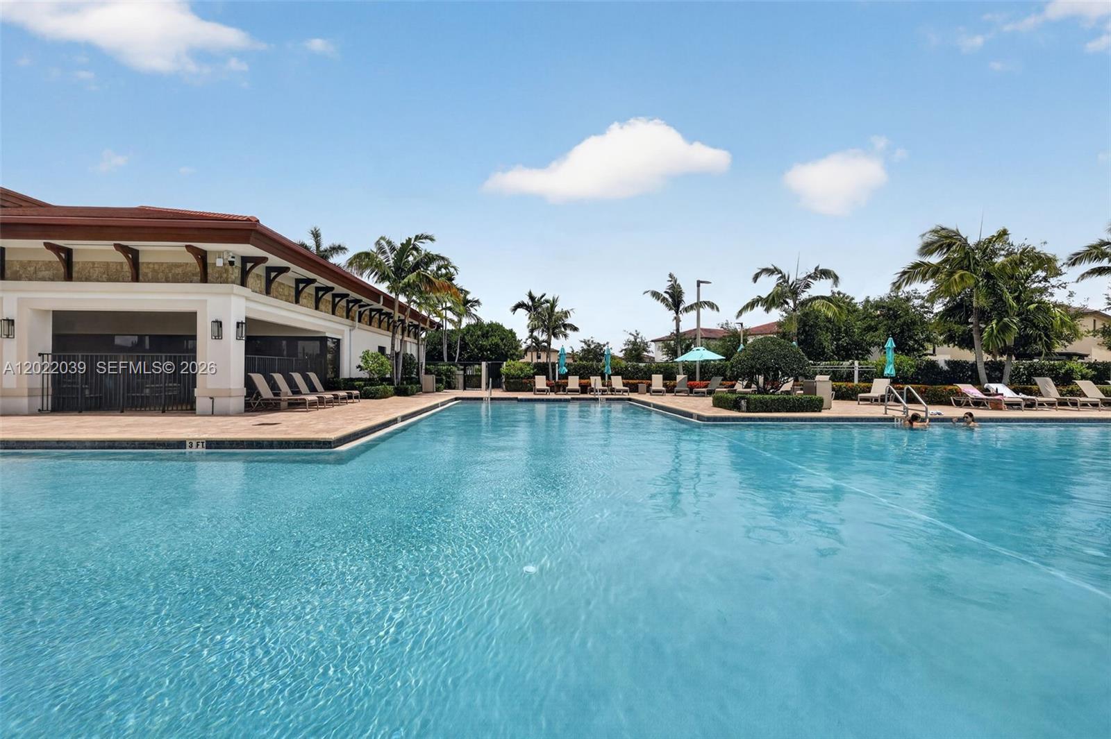 AQUABELLA - Residential