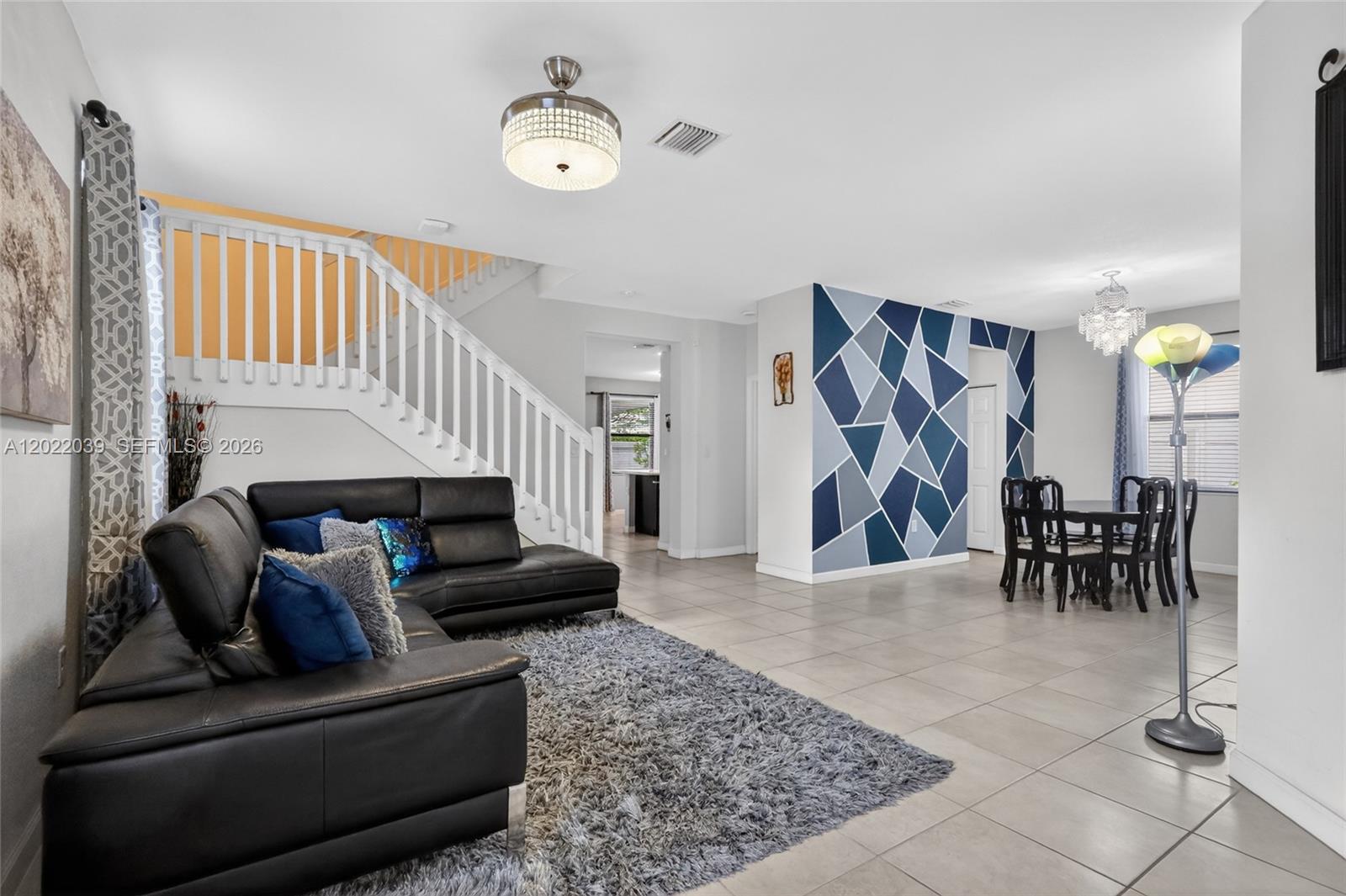 AQUABELLA - Residential