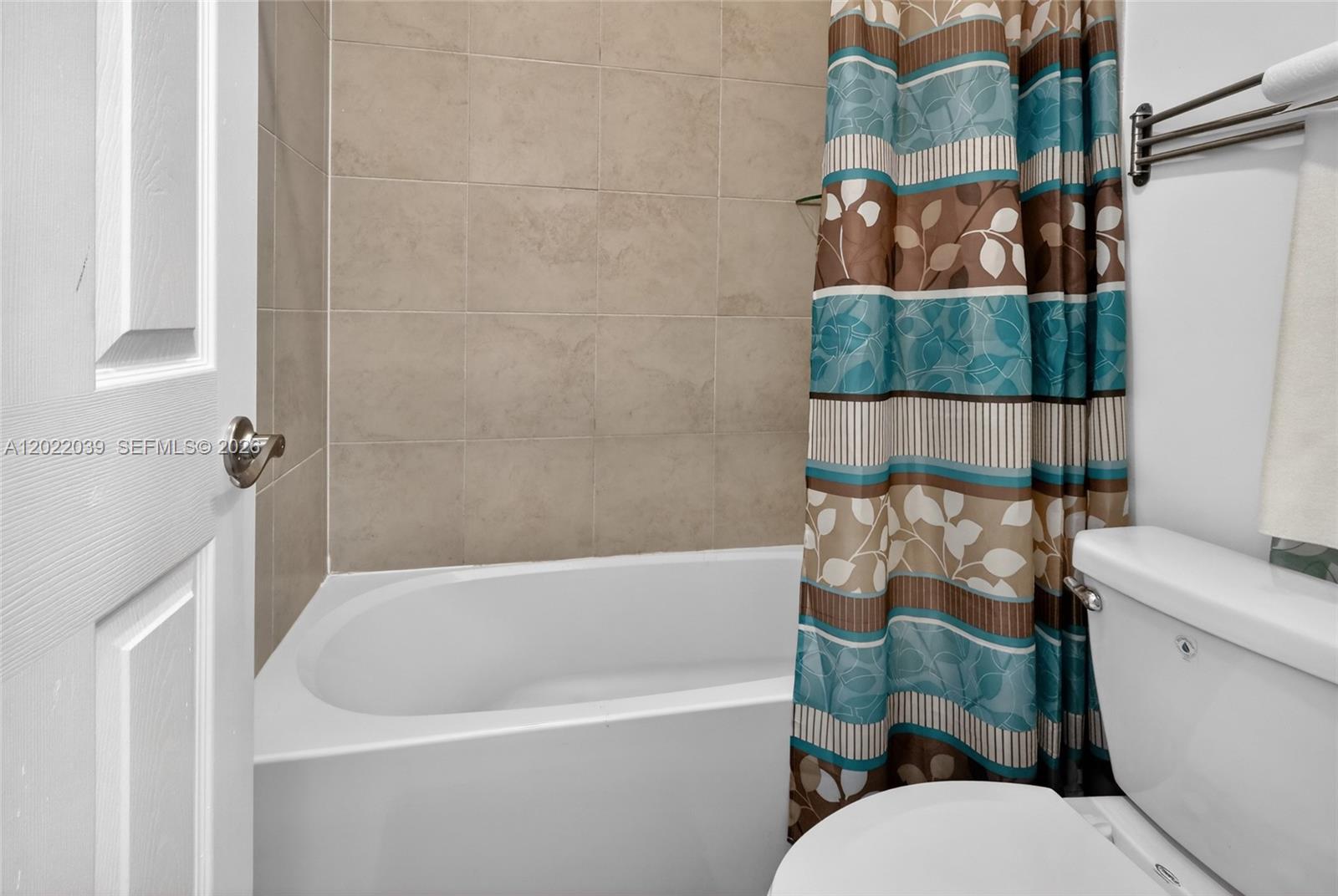 AQUABELLA - Residential