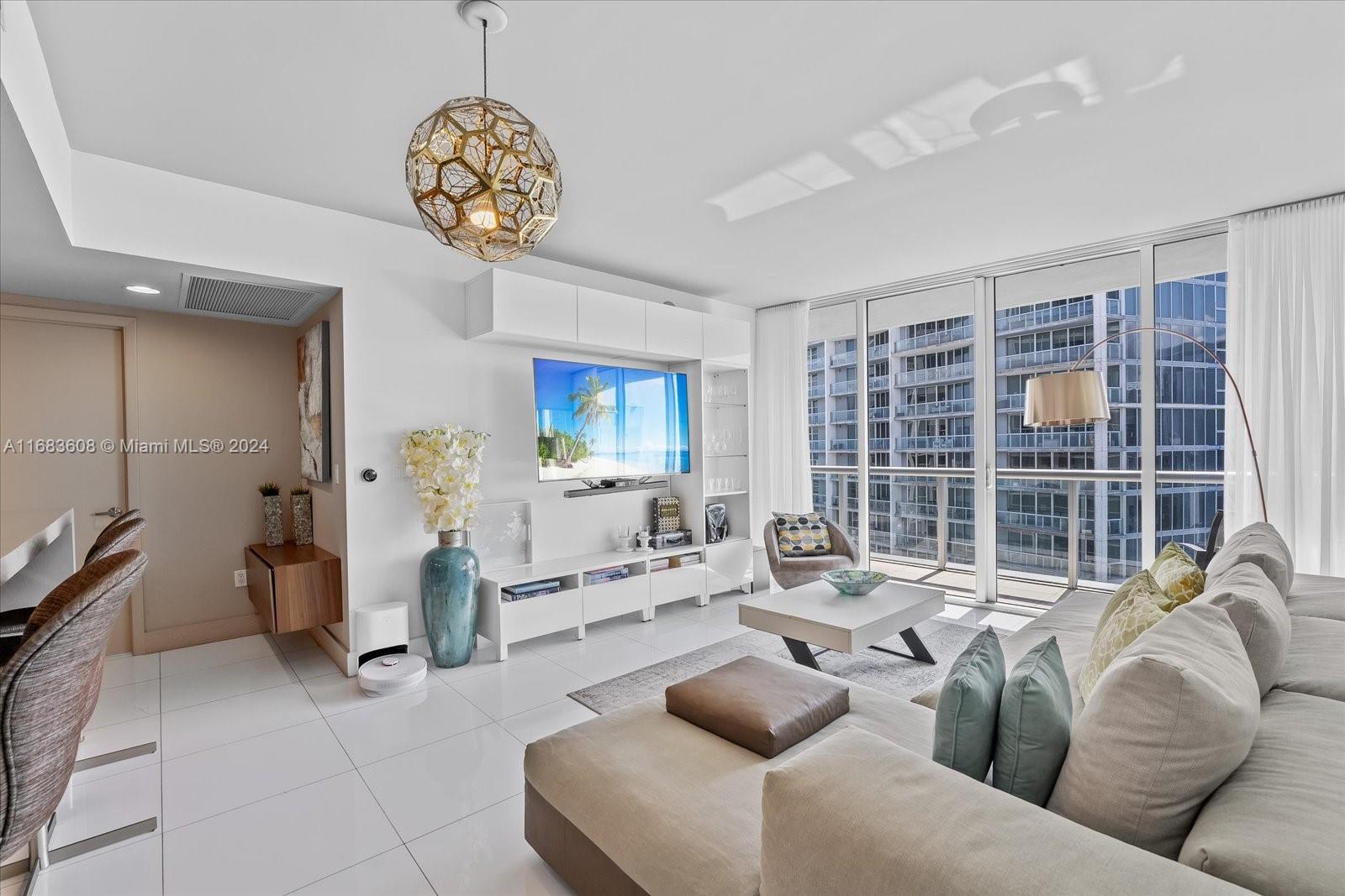 ICONBRICKELL CONDO NO 1 - Residential