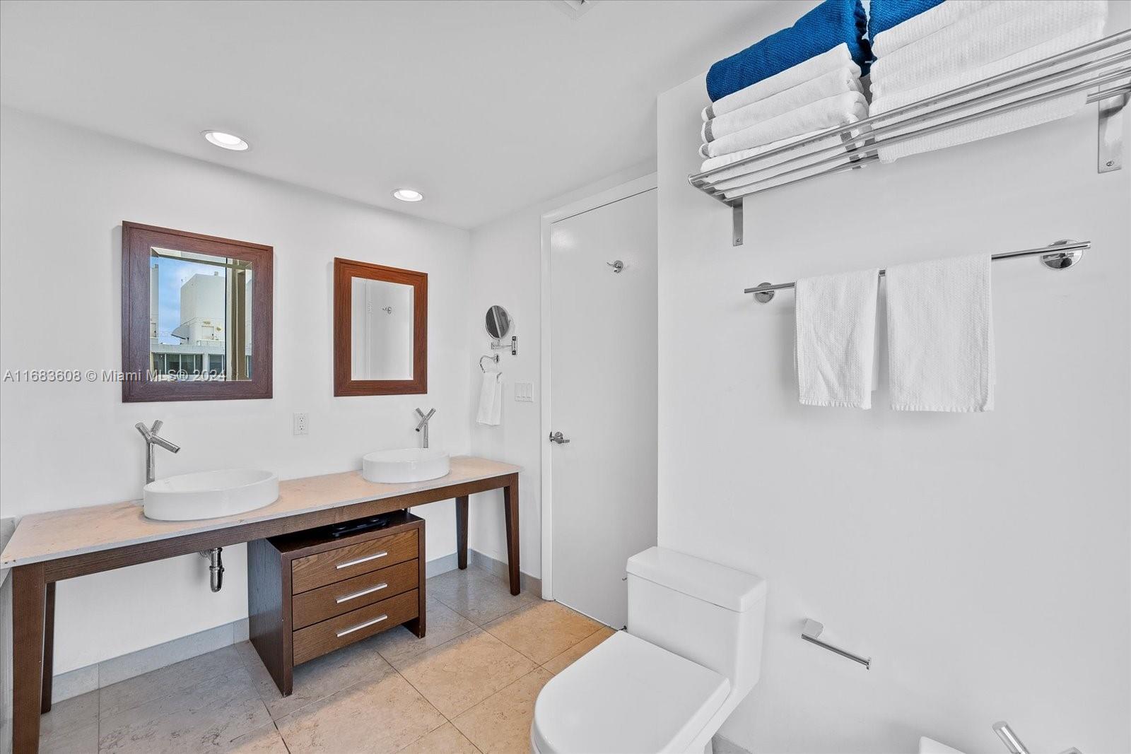 ICONBRICKELL CONDO NO 1 - Residential