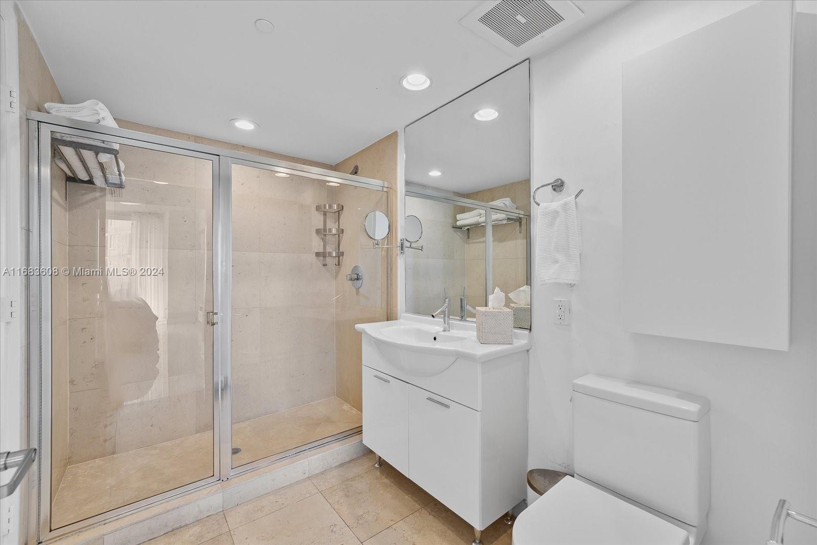 ICONBRICKELL CONDO NO 1 - Residential