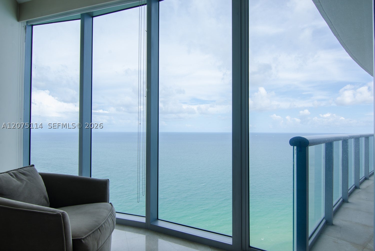 17001 Collins Ave 3804