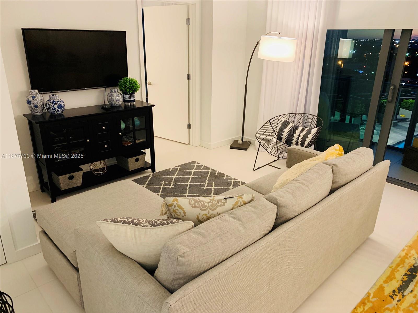 PARAISO BAYVIEWS CONDO - Residential Lease