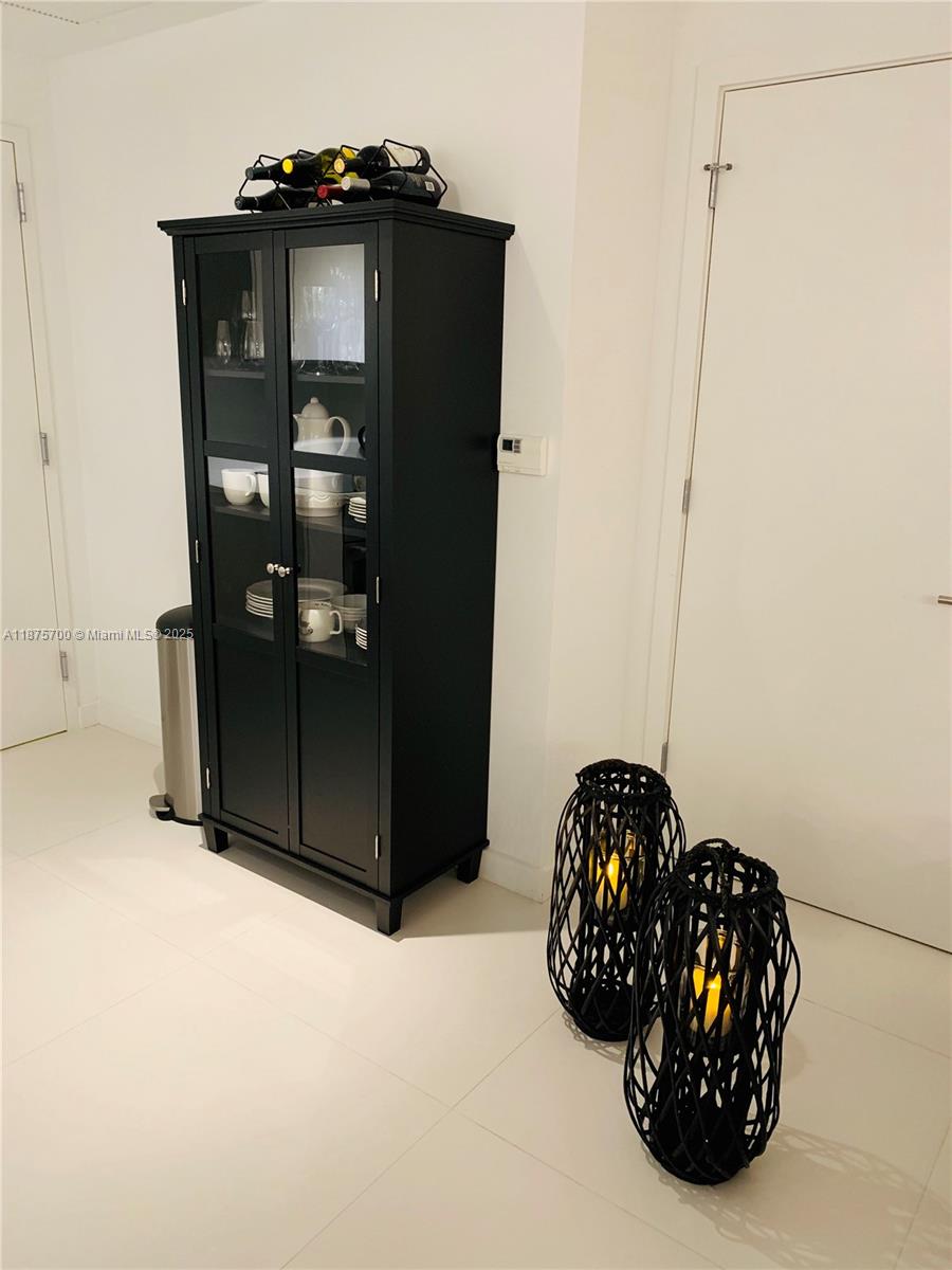 PARAISO BAYVIEWS CONDO - Residential Lease