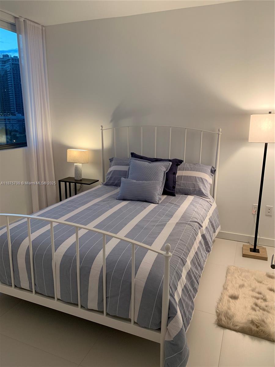 PARAISO BAYVIEWS CONDO - Residential Lease